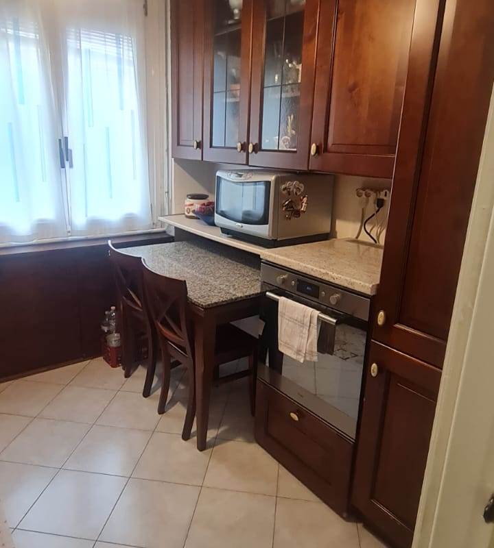 Albate piccolo trilocale