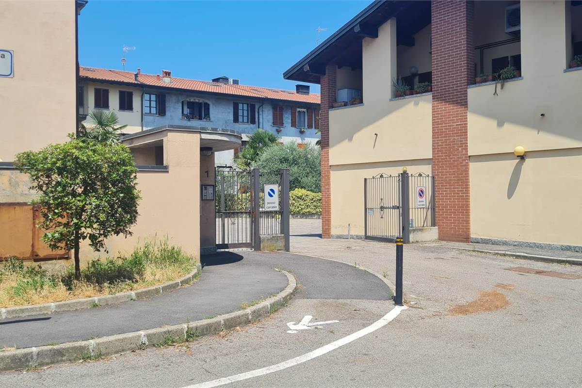 Bulgarograsso ufficio a reddito