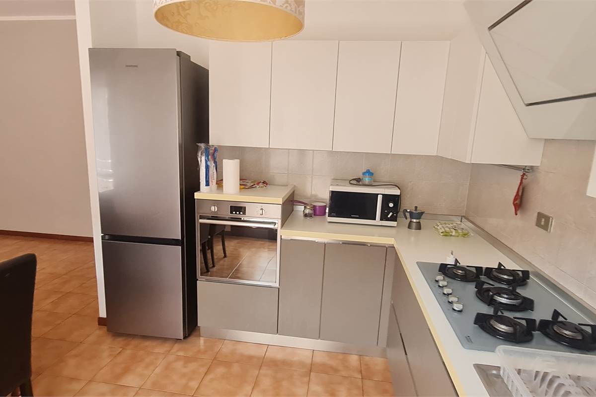 Bizzarone trilocale con box