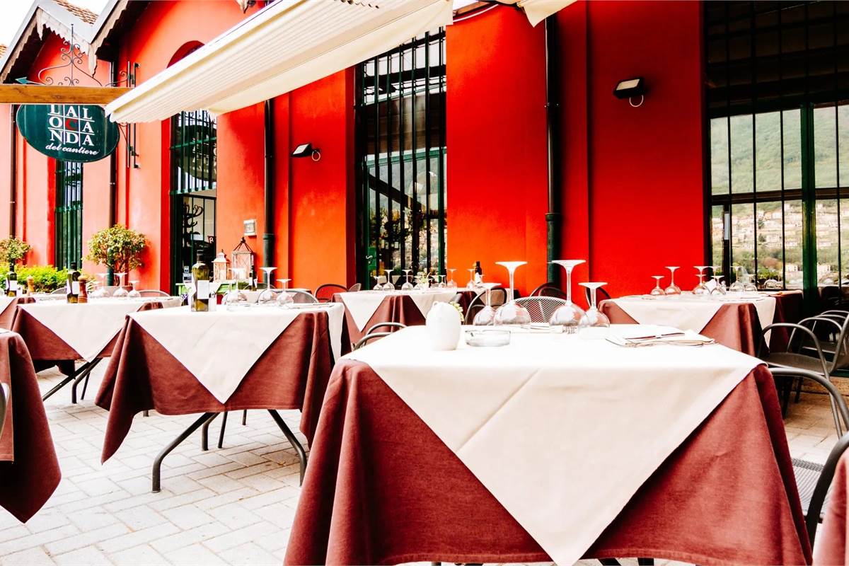 Laglio  Lago di Como  Incantevole Hotel Ristorante