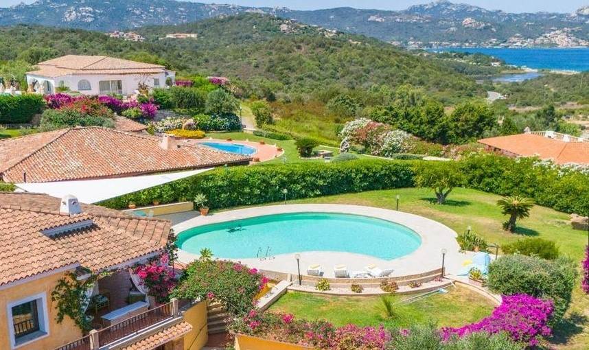 Villa di pregio con stupenda vista mare