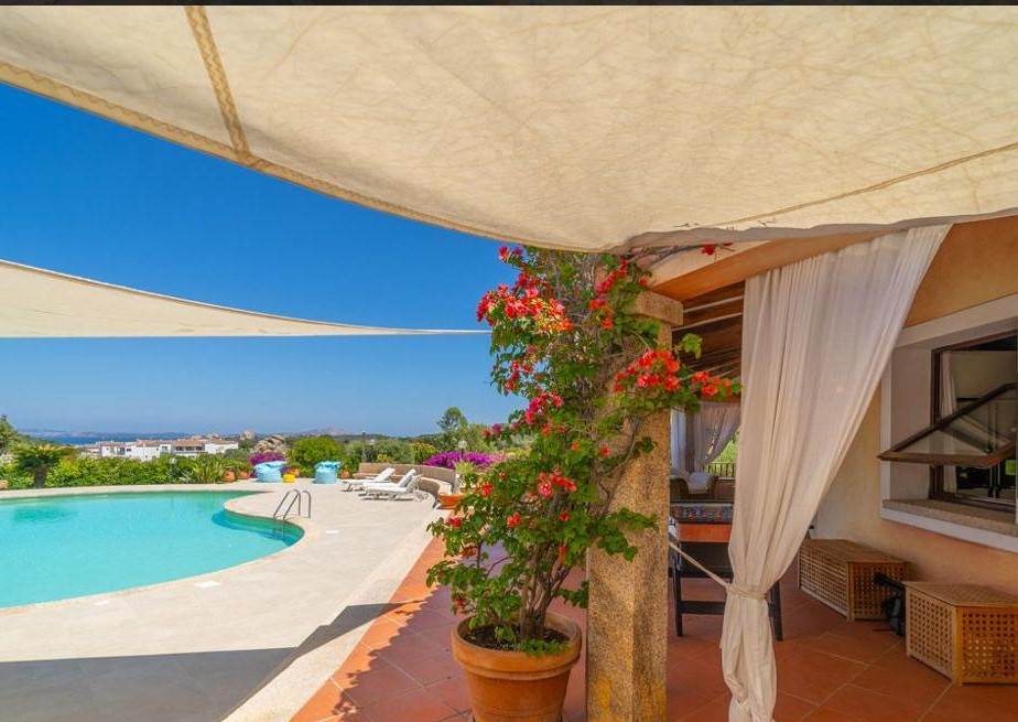 Villa di pregio con stupenda vista mare