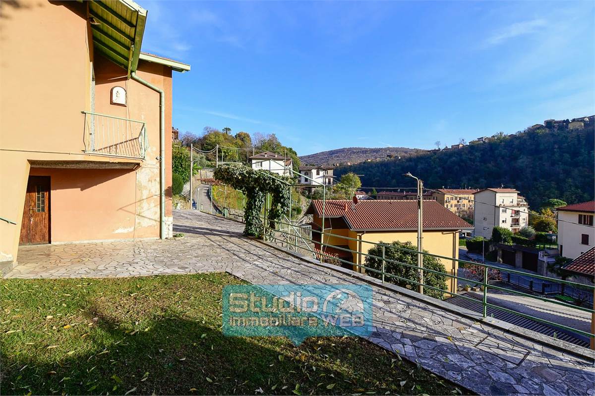 VILLETTA SINGOLA CON GIARDINO