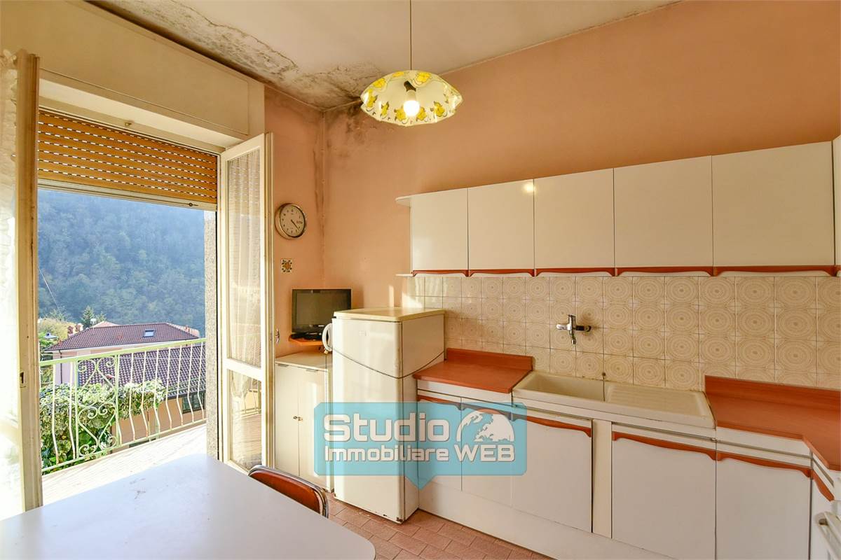 VILLETTA SINGOLA CON GIARDINO