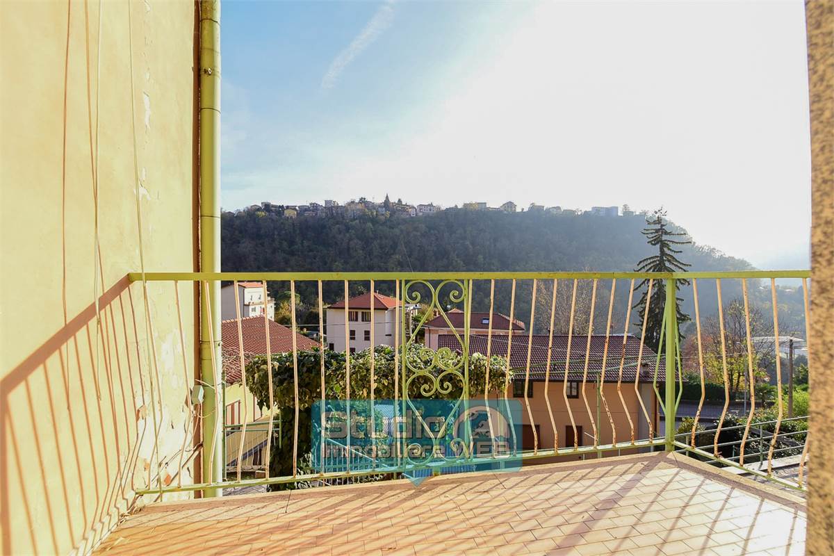 VILLETTA SINGOLA CON GIARDINO