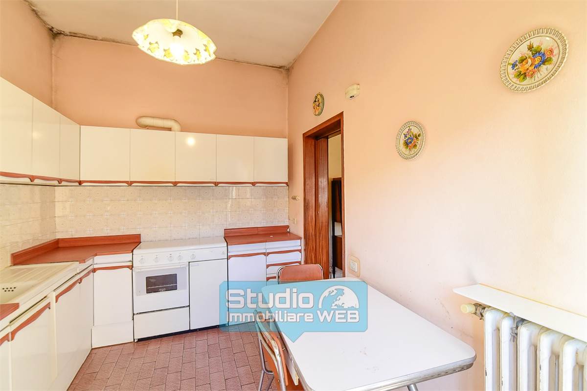 VILLETTA SINGOLA CON GIARDINO