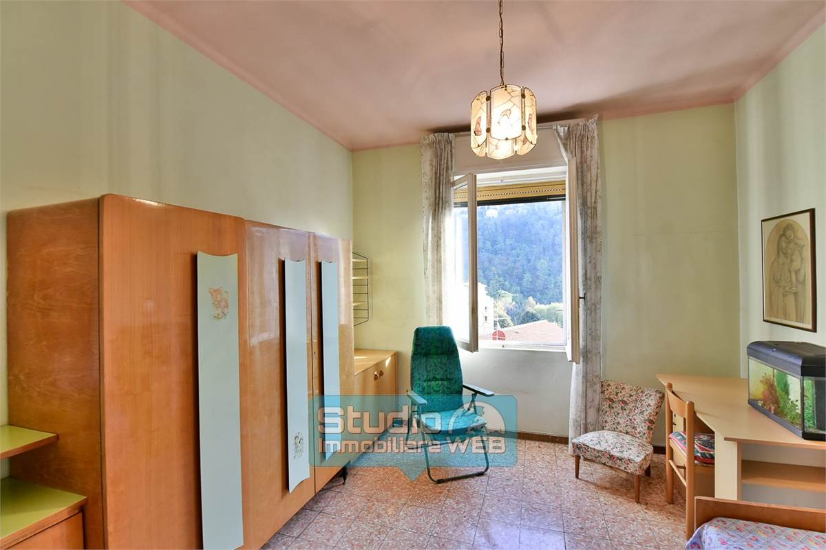 VILLETTA SINGOLA CON GIARDINO