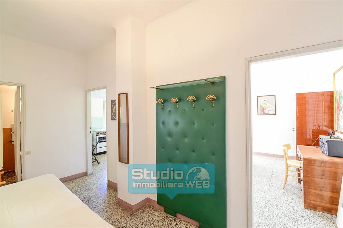 VILLETTA SINGOLA CON GIARDINO