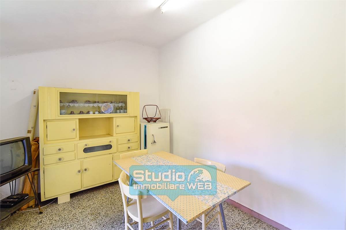 VILLETTA SINGOLA CON GIARDINO