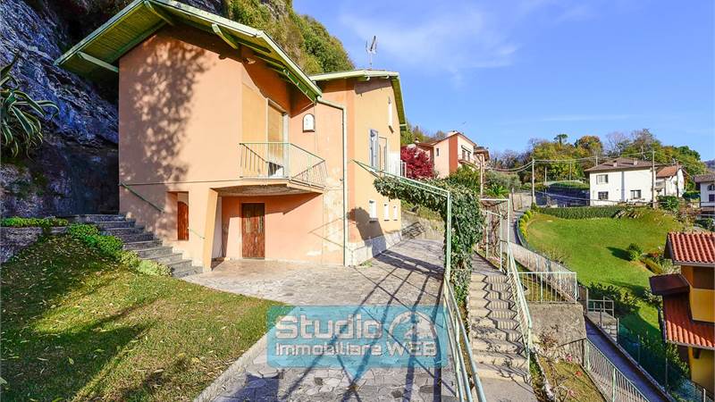 VILLETTA SINGOLA CON GIARDINO