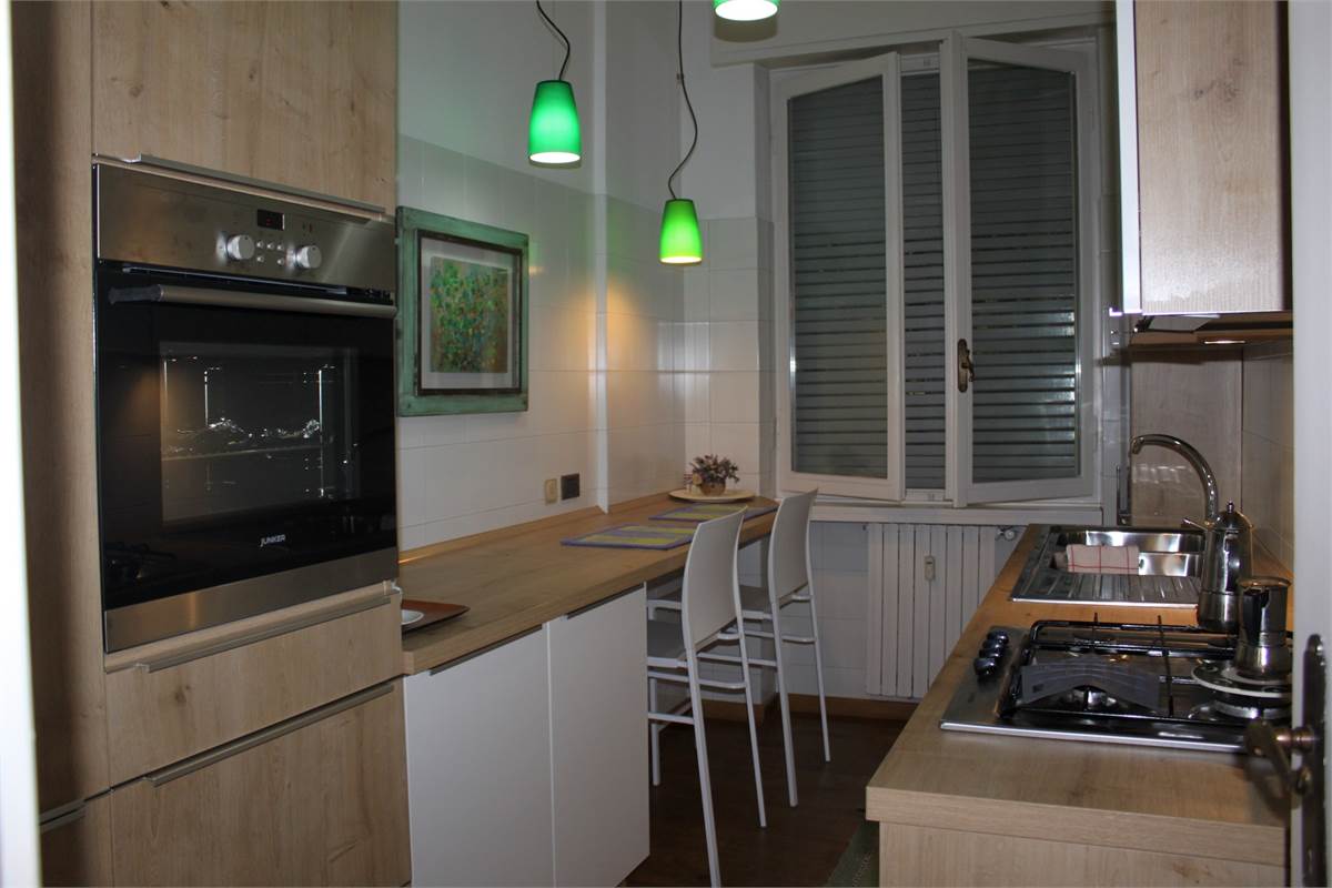 AMPIO APPARTAMENTO BILOCALE CON MERAVIGLIOSO TERRAZZO