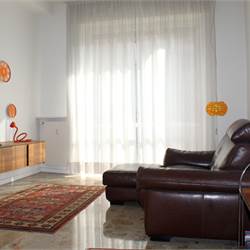 AMPIO APPARTAMENTO BILOCALE CON MERAVIGLIOSO TERRAZZO