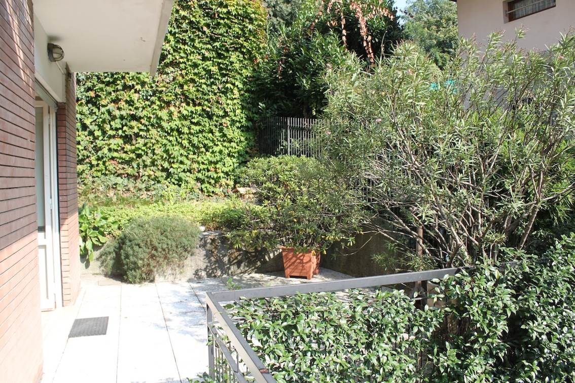 AMPIO APPARTAMENTO BILOCALE CON MERAVIGLIOSO TERRAZZO