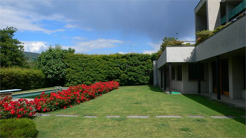 VILLA CON PISCINA - LORA LIPOMO - COMO