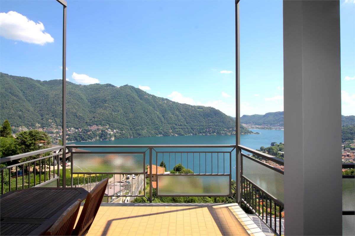 QUADRILOCALE VISTA LAGO