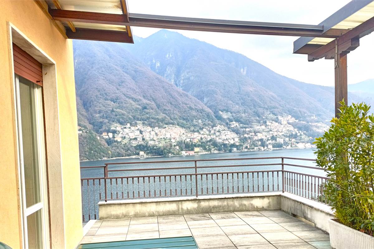 MONOLOCALE CON TERRAZZA VISTA LAGO LAGLIO - COMO