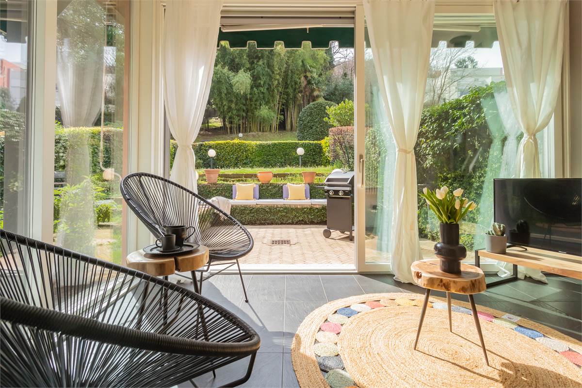 BILOCALE CON GIARDINO PRIVATO E POSSIBIITA' BOX