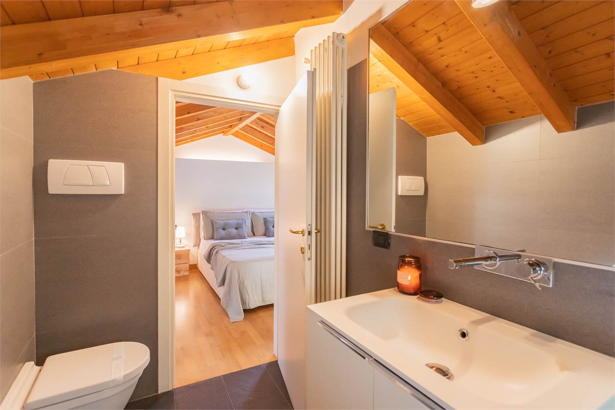 BILOCALE CON GIARDINO PRIVATO E POSSIBIITA' BOX