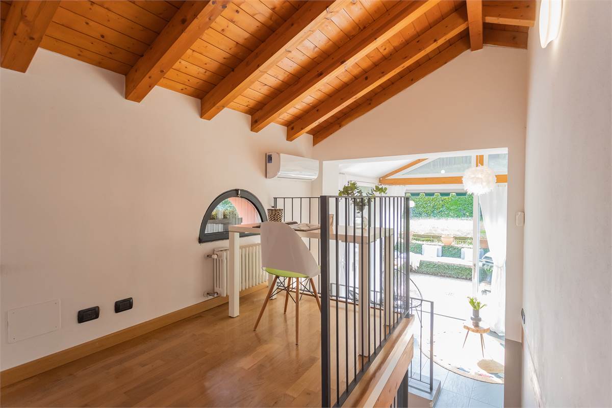 BILOCALE CON GIARDINO PRIVATO E POSSIBIITA' BOX