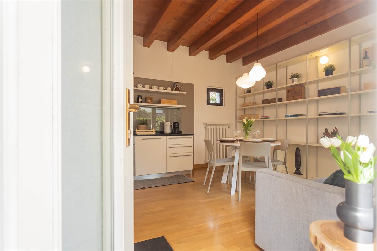 BILOCALE CON GIARDINO PRIVATO E POSSIBIITA' BOX