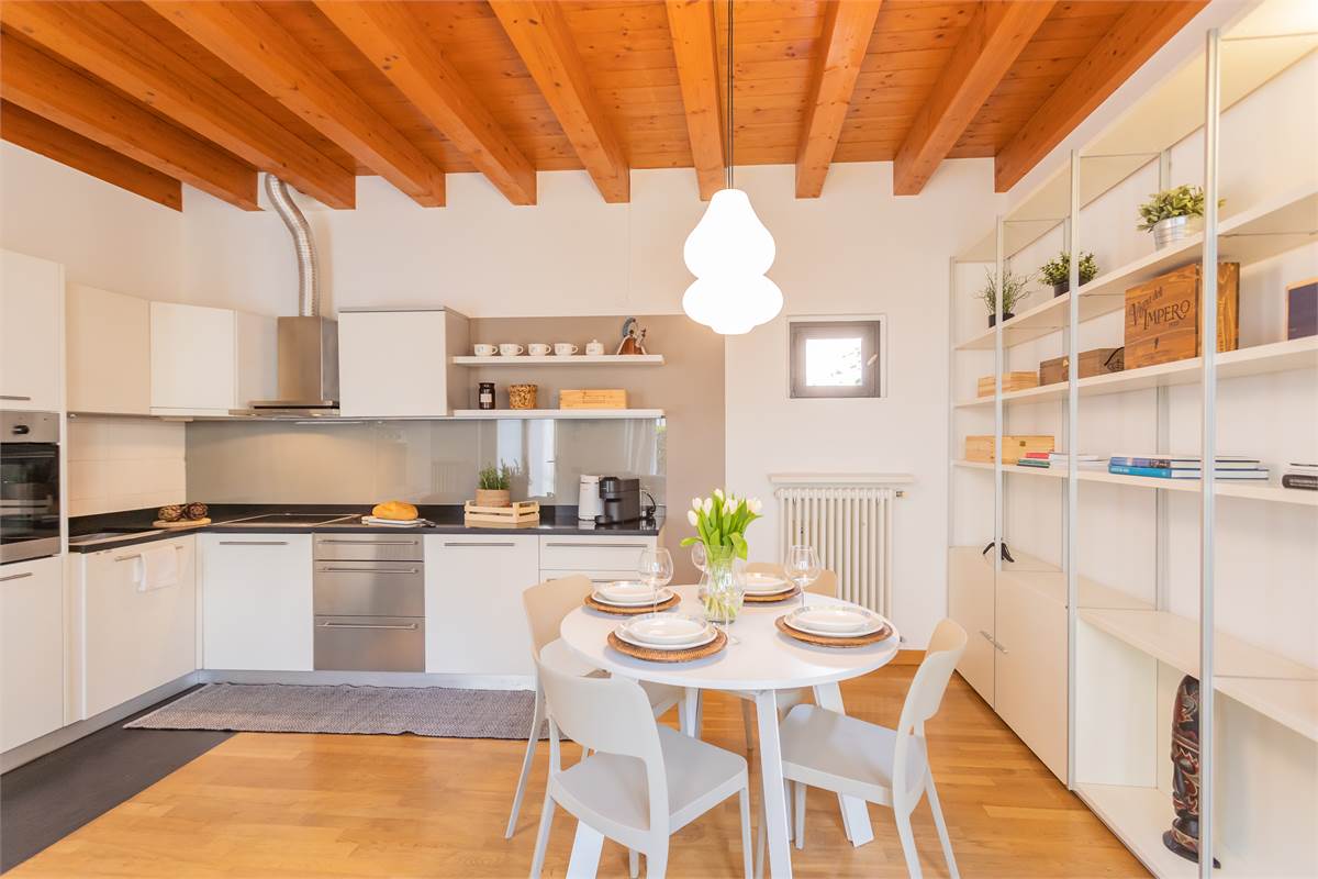 BILOCALE CON GIARDINO PRIVATO E POSSIBIITA' BOX