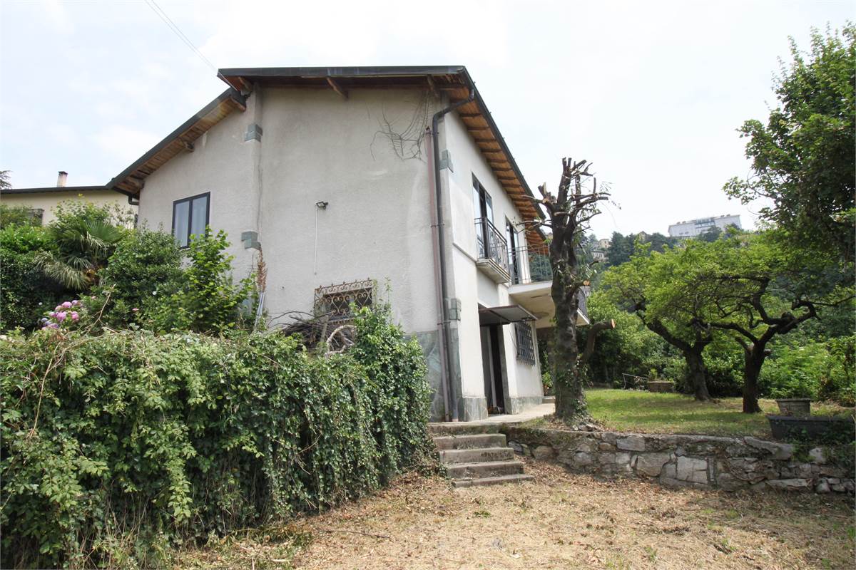 BRUNATE CASA INDIPENDENTE CON VISTA PANORAMICA