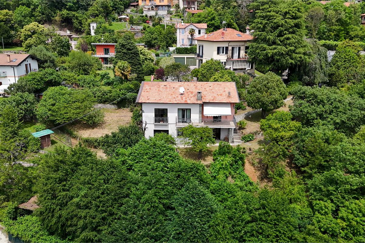 BRUNATE CASA INDIPENDENTE CON VISTA PANORAMICA