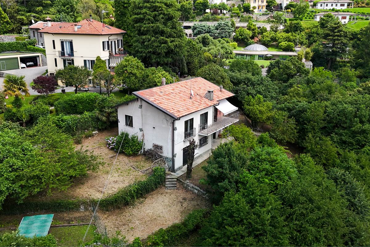 BRUNATE CASA INDIPENDENTE CON VISTA PANORAMICA