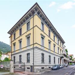 APPARTAMENTO SIGNORILE - VALDUCE - COMO