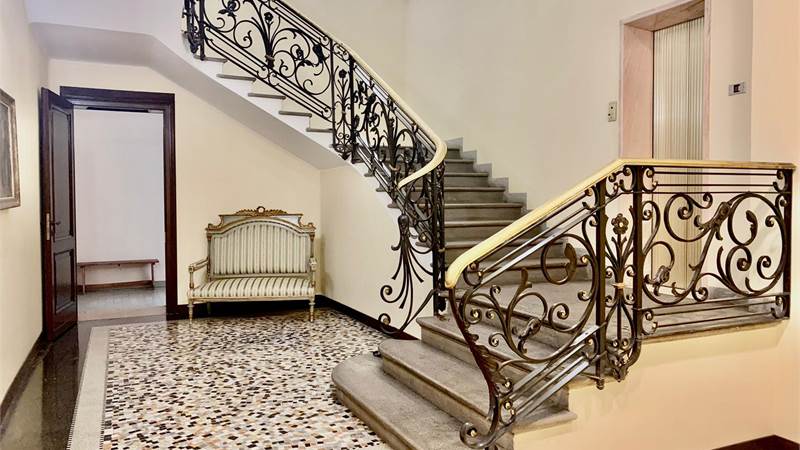 APPARTAMENTO SIGNORILE - VALDUCE - COMO