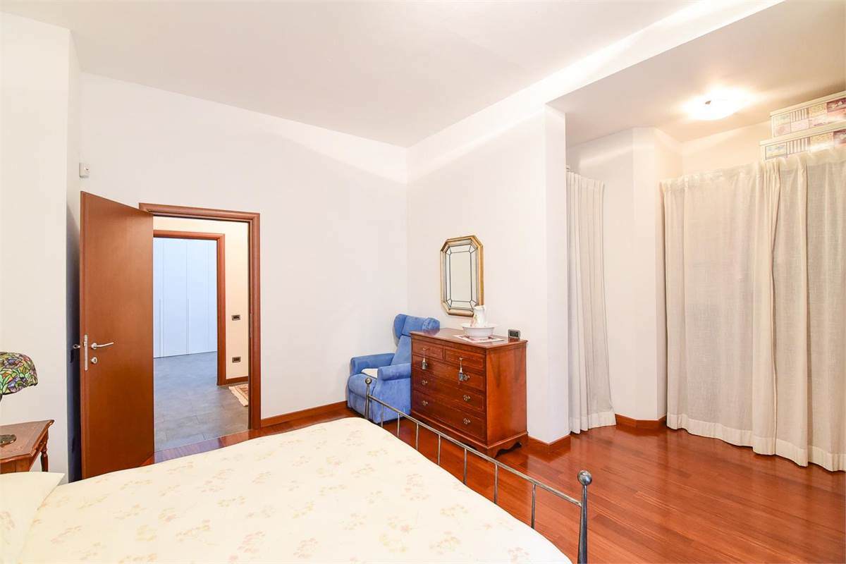 APPARTAMENTO SIGNORILE - VALDUCE - COMO