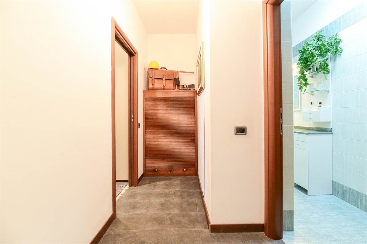 APPARTAMENTO SIGNORILE - VALDUCE - COMO