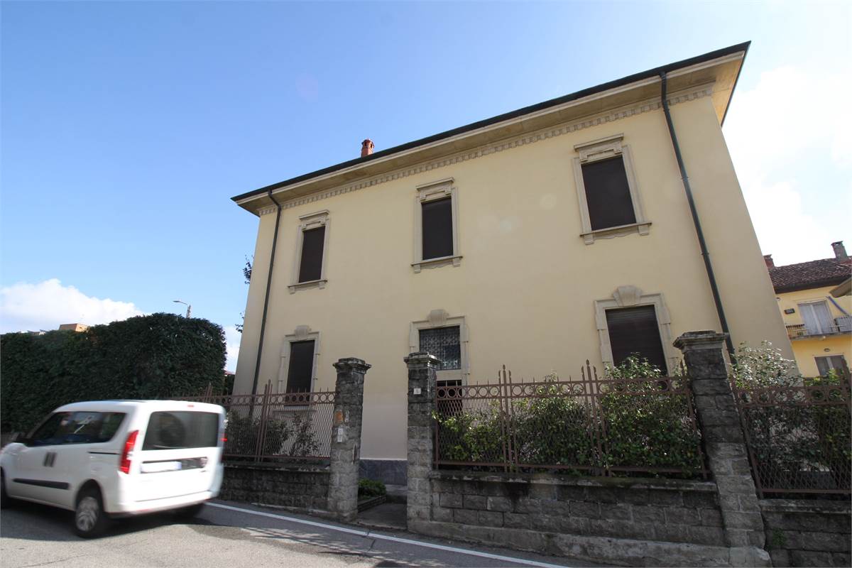 Prestigiosa villa in Vendita 