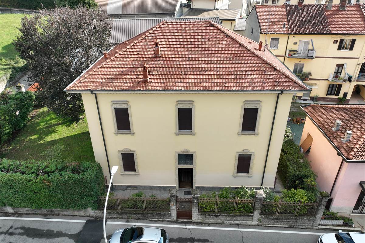 Prestigiosa villa in Vendita 