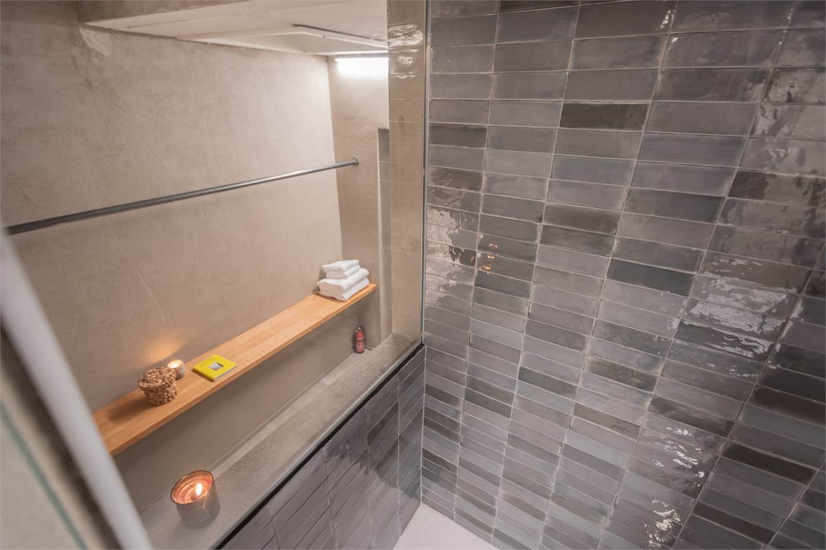 CARATE URIO: AFFITTO TRANSITORIO FINO AL 31 MARZO