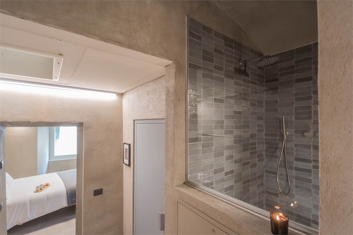 CARATE URIO: AFFITTO TRANSITORIO FINO AL 31 MARZO