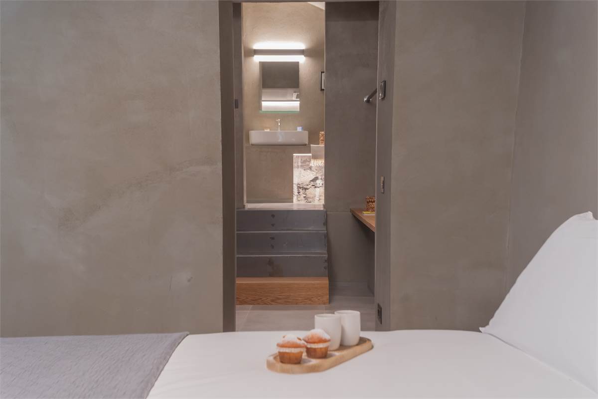 CARATE URIO: AFFITTO TRANSITORIO FINO AL 31 MARZO