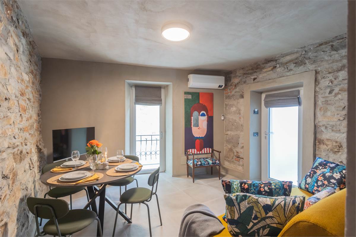 CARATE URIO: AFFITTO TRANSITORIO FINO AL 31 MARZO