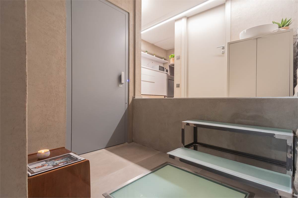 CARATE URIO: AFFITTO TRANSITORIO FINO AL 31 MARZO