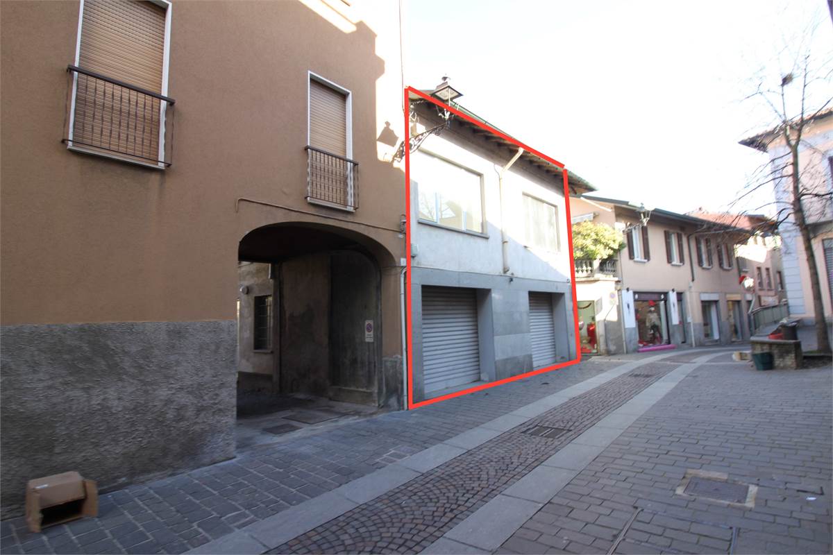 VENDITA SPAZIO COMMERCIALE