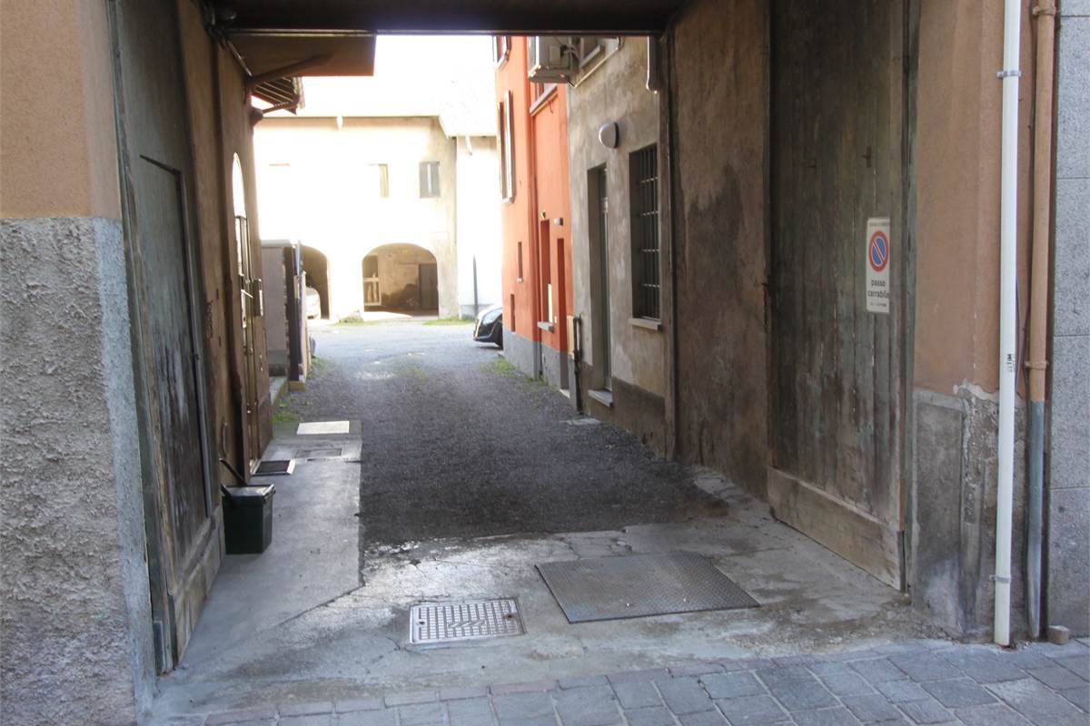 VENDITA SPAZIO COMMERCIALE