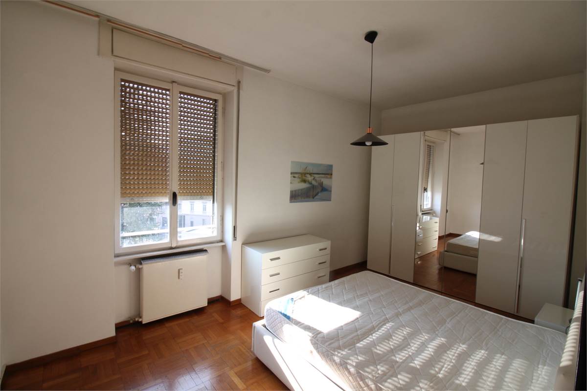 APPARTAMENTO TRILOCALE - ZONA BORGHI - COMO