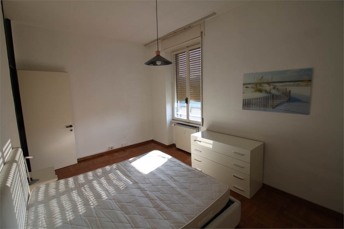 APPARTAMENTO TRILOCALE - ZONA BORGHI - COMO