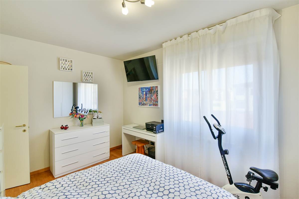ESCLUSIVO TRILOCALE CON TERRAZZO E BOX