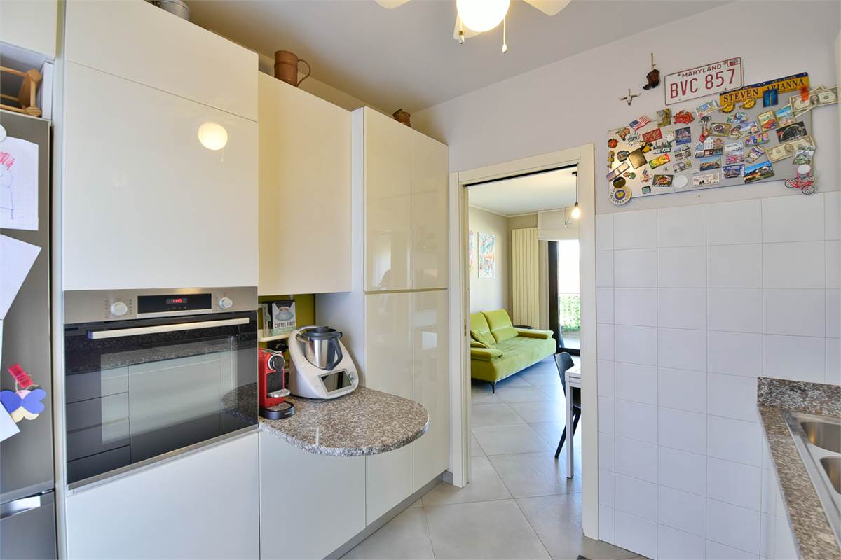 ESCLUSIVO TRILOCALE CON TERRAZZO E BOX