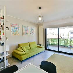ESCLUSIVO TRILOCALE CON TERRAZZO E BOX