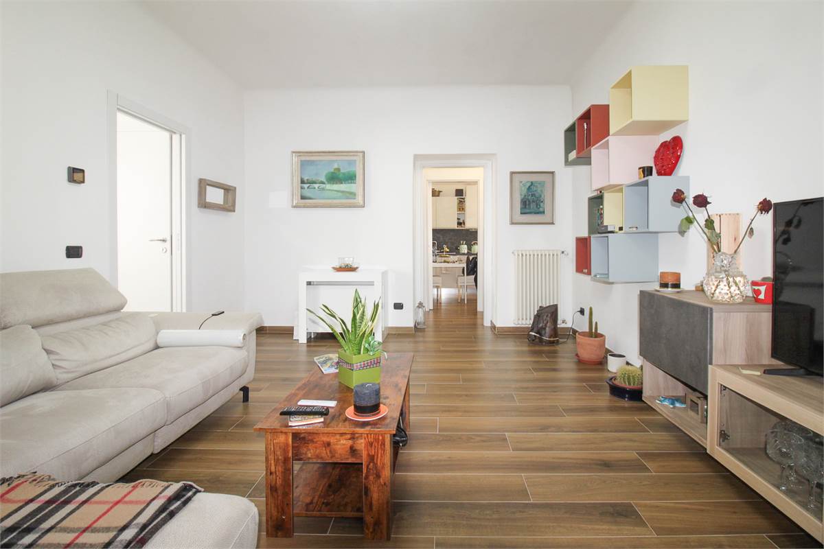 TRILOCALE RISTRUTTURATO CENTRO COMO