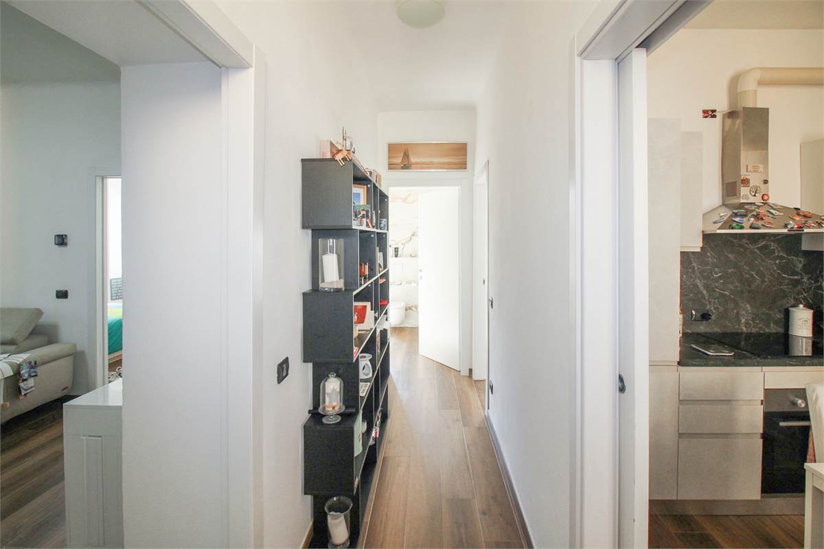 TRILOCALE RISTRUTTURATO CENTRO COMO