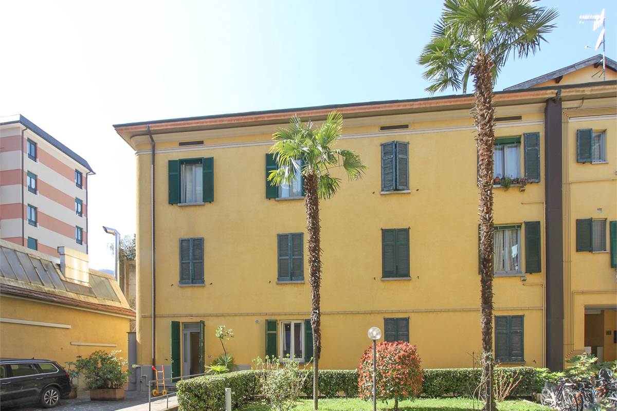 TRILOCALE RISTRUTTURATO CENTRO COMO