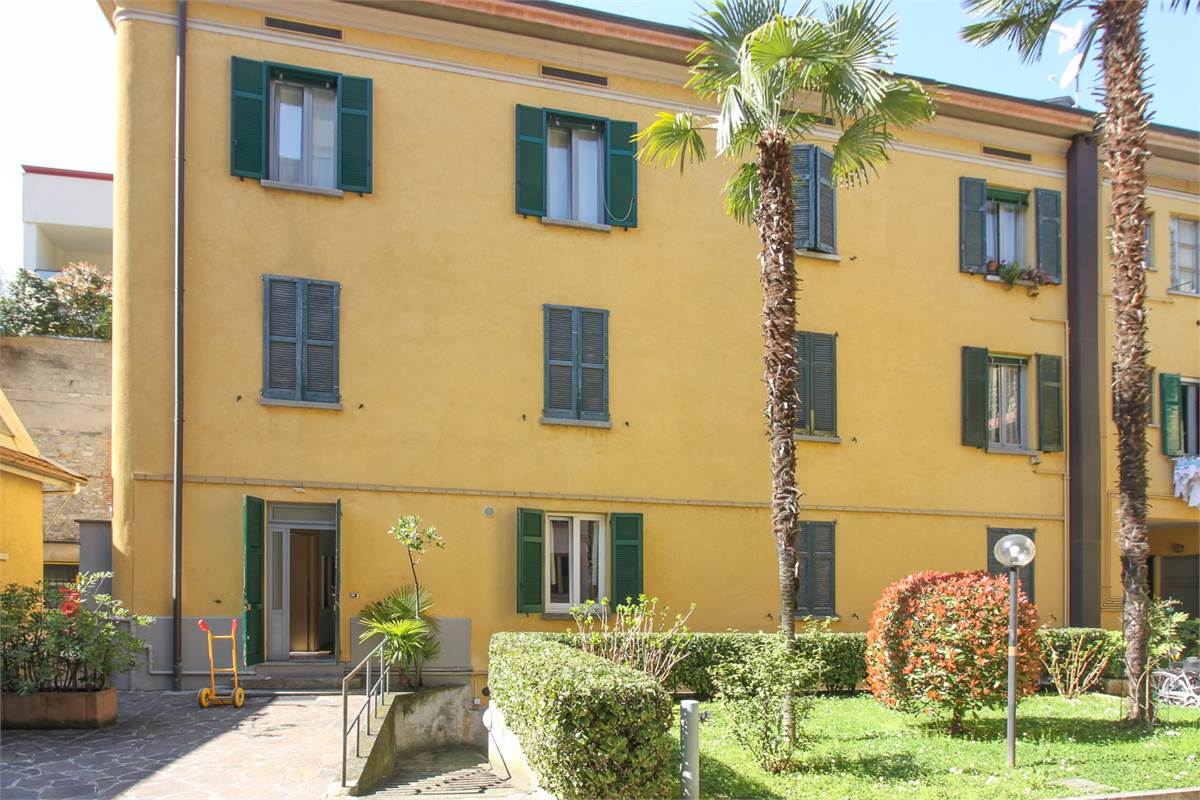 TRILOCALE RISTRUTTURATO CENTRO COMO